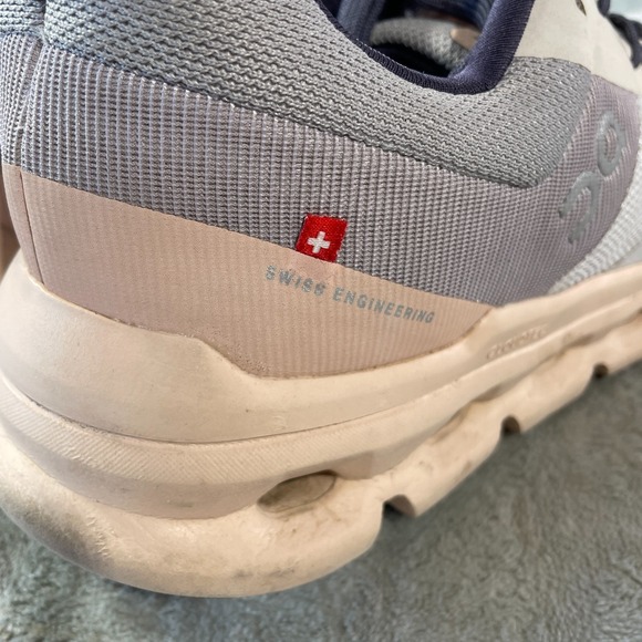 On Cloud Sneakers Shoes Women 9.5 Pink Cloudrunner Performance Athletic Gym - Picture 7 of 11